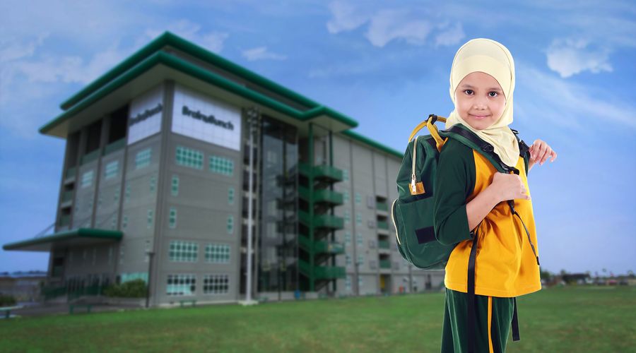 Malakat Mall | BRAINY BUNCH